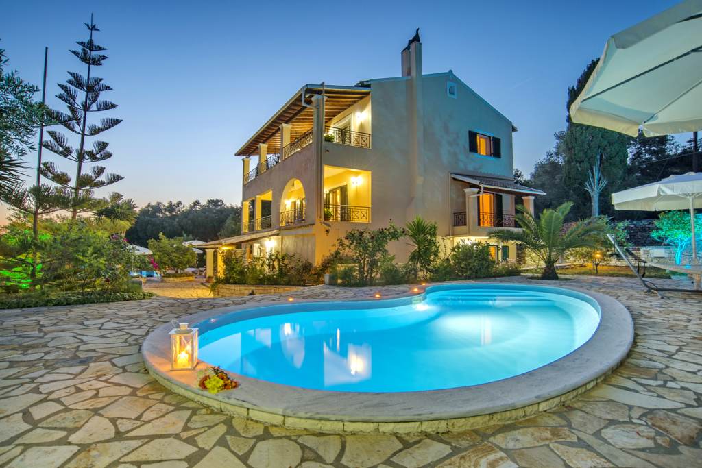 Manesko - Paxos Villas to Rent for Holiday Accommodation | Villas In Paxos